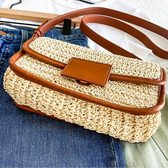 LOFT shoulder bag. - Picture 3 of 15